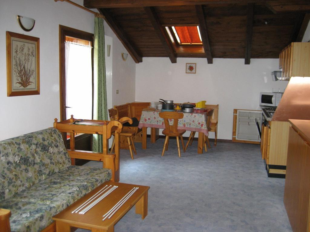 Casa Martini Apartment Mezzana  Exterior photo